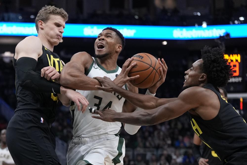 排在世界足 排在世界足