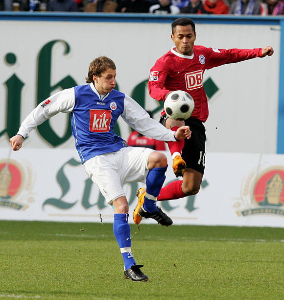 共同铸就了 共同铸就了